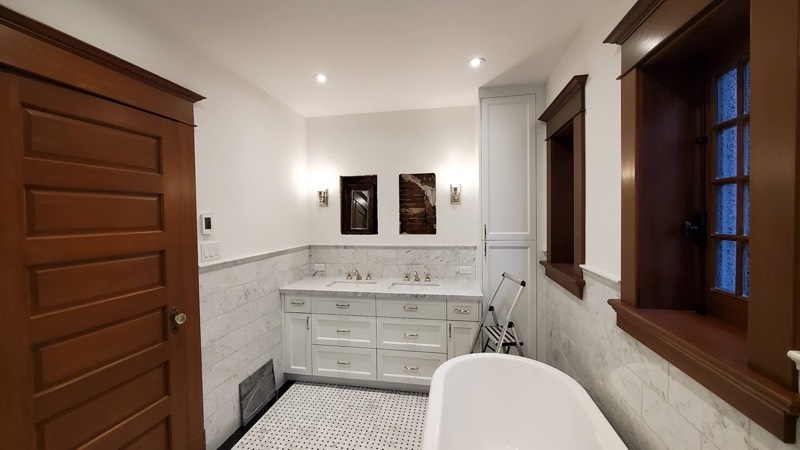 Bathroom Renovations project by HouseCraft Homes & Renovations