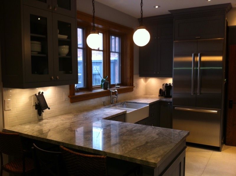 Kitchen Renovations by HouseCraft Homes & Renovations