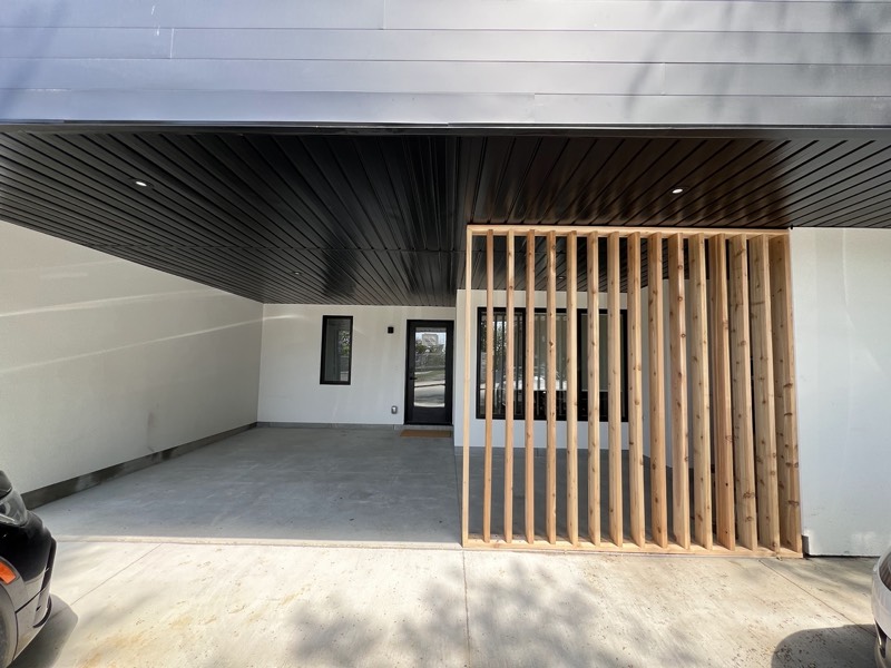 Laneway house
