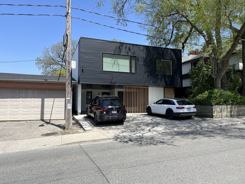 Laneway house