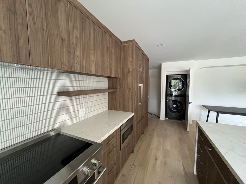 Laneway house